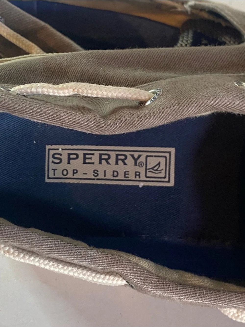 N/A sperry top